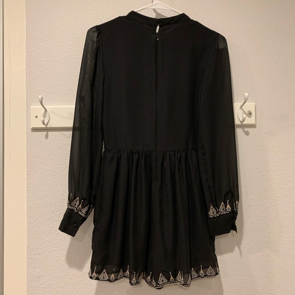 House of Harlow Black Sheer Embroidered Romper - Picture 7 of 7